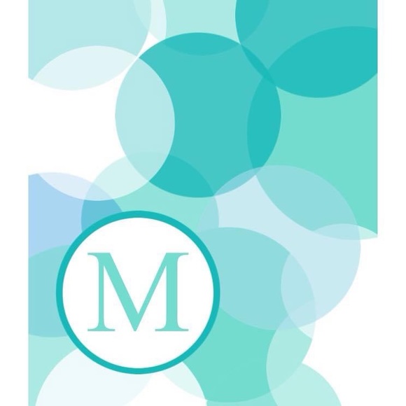 Meet your Posher, Mollie - Picture 1 of 1